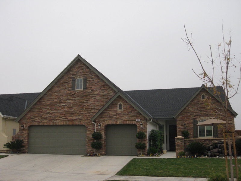 Cambridge Lennar Homes and Pinnacle Homes Near Buchanan High School Clovis, CA. 93619