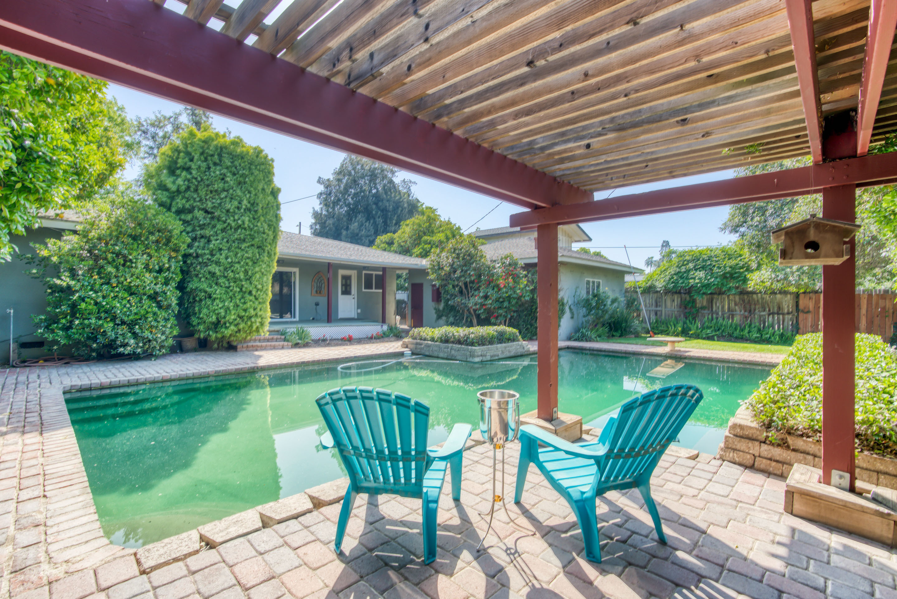 2738 Hampton Way Clovis CA 93611 Home For Sale with Pool for $325,000